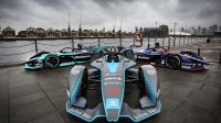 Electric Vehicle Innovation: How Formula E Racing Drives Breakthroughs for Legacy Automakers