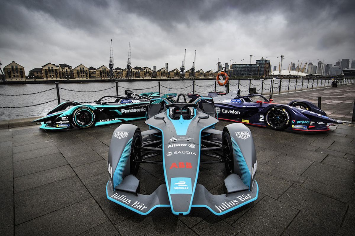 Electric Vehicle Innovation: How Formula E Racing Drives Breakthroughs for Legacy Automakers