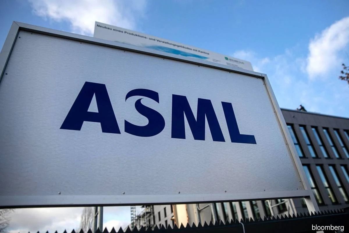 ASML Unveils Revolutionary $350 Million 'High NA EUV' Machine to Transform Semiconductor Manufacturing